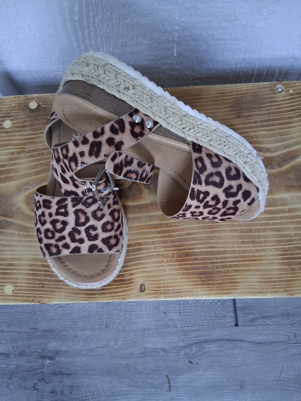 Soda Kids Leopard Print Ankle-Strap Sandals - Brown - Picture 2 of 2